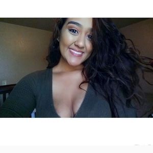 Meet your Posher, Aylin